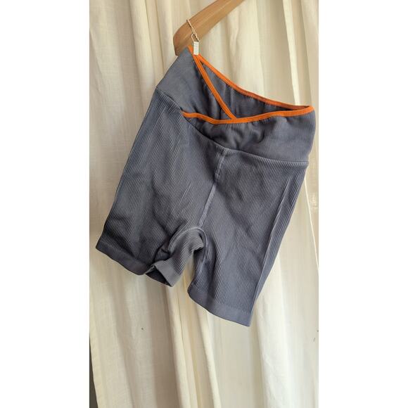 Free People Movement Ribbed Biker Shorts Womens XS/S Purple Gray - Picture 1 of 4